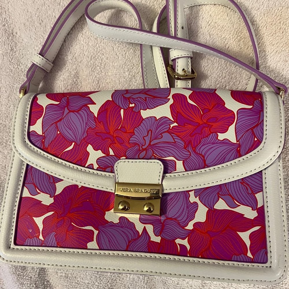 Tess Crossbody in Paradise Floral Lilac (NWOT)
